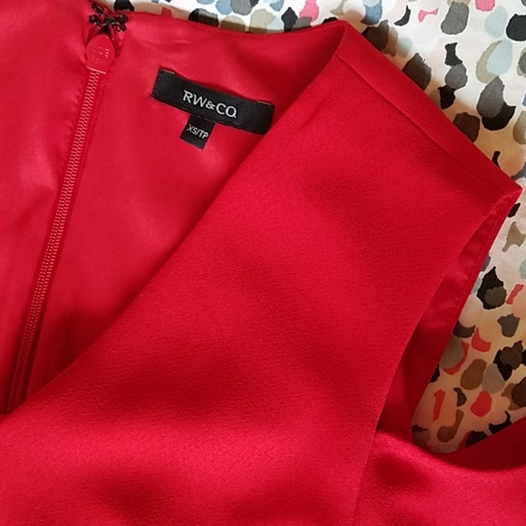 Classy engine red cocktail dress - Picture 4 of 7